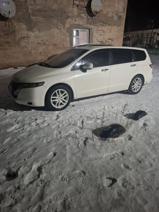 Хонда одиссей 2012 года. Варианты