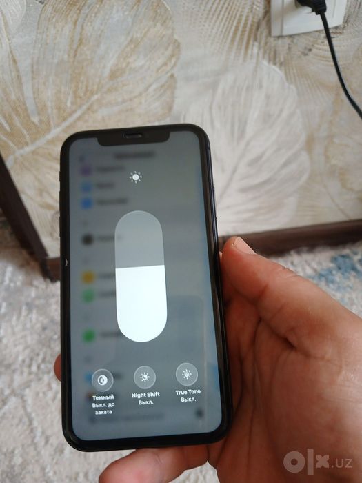 iPhone 11 ,64 gb