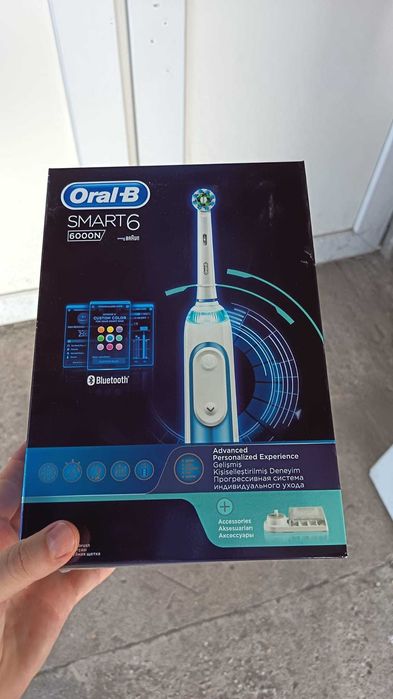 Periuța de dinți electrică Oral-B Smart 6 6000N