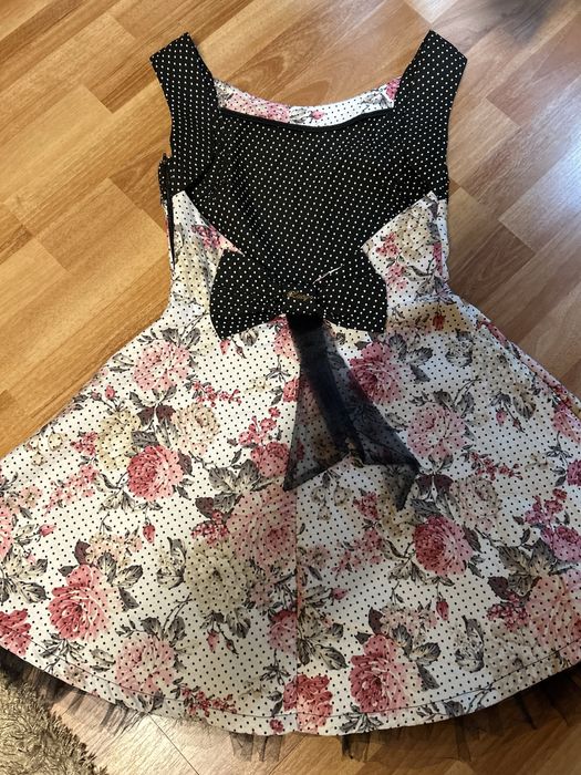 Страхотни рокли Луци /Lucy и други.