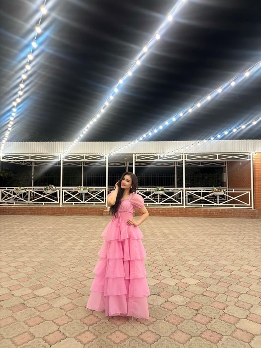 платье нежное розовое