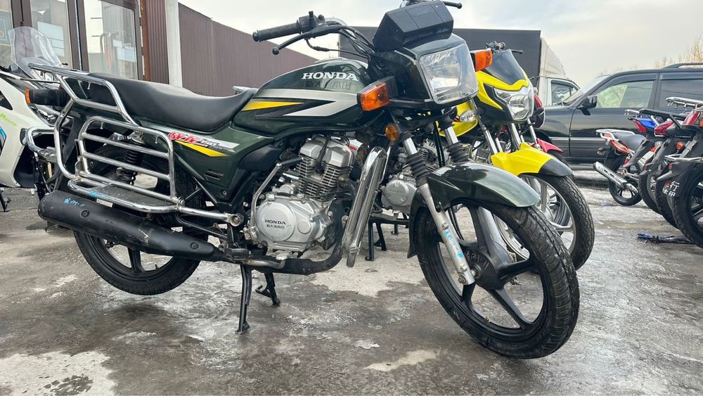 Мотоциклы Yamaha Honda