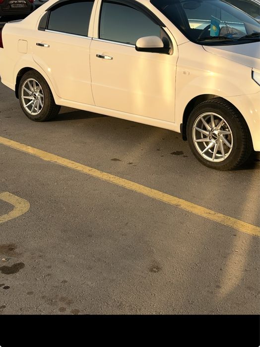 Диск сатылад жагдай жаксы 185/15/65 покрышка