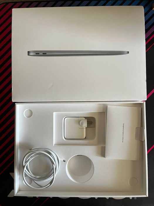 MacBook Air 13 M1 (2020) / 256GB