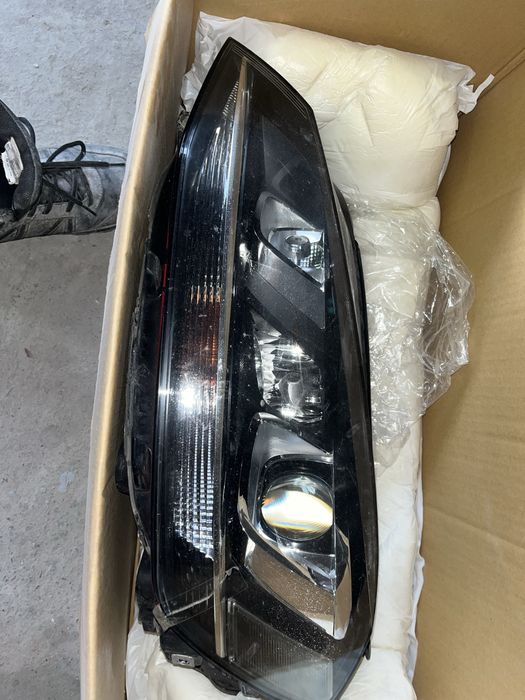 Vand faruri golf 7 bi xenon