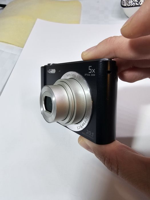 Sony Cyber-shot DSC-W800 – 20.1 MP, zoom optic 5x, stare foarte bună