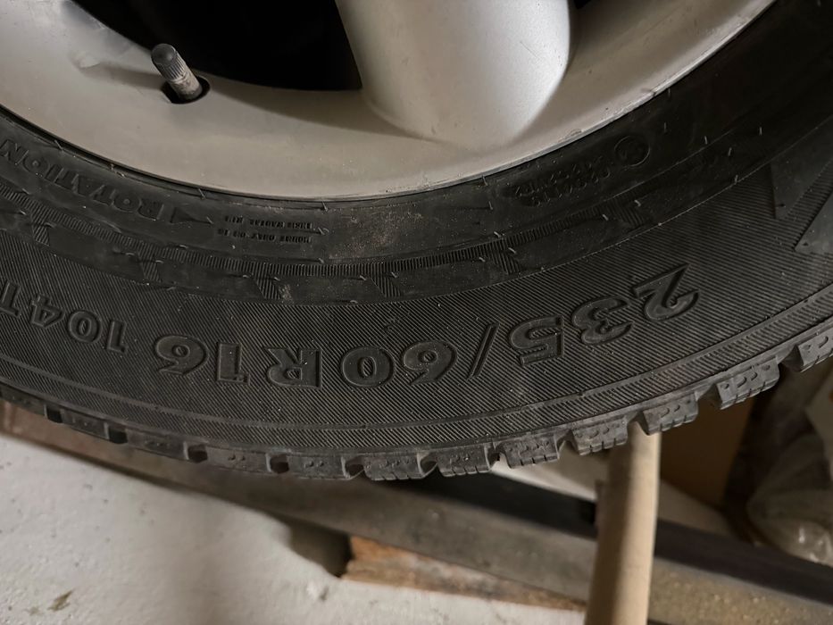 Диски с шинами 235/60 R16