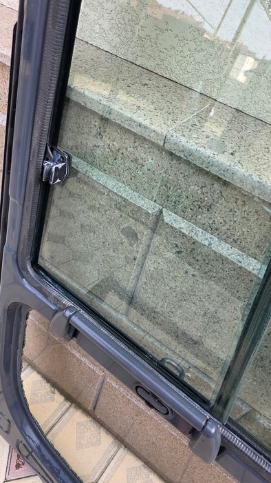 Дверь кабины экскаватора KOMATSU PC270, PC200-8, PC220-8