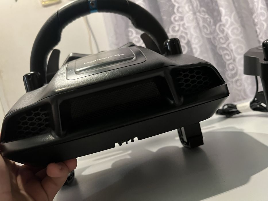 Volan Logitech g29