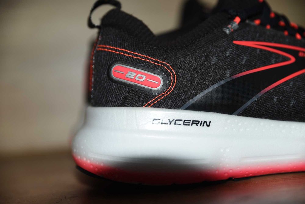 Brooks Glyceryn 20, номер 42