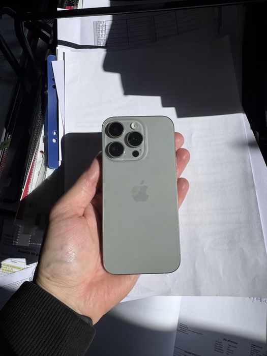 IPHONE 15 pro 512 GB