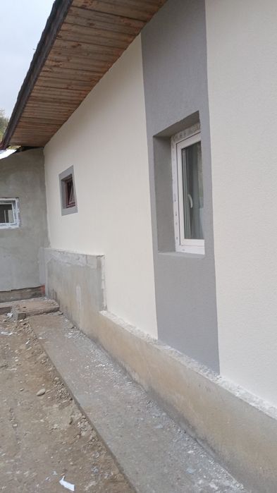 Servicii construcții