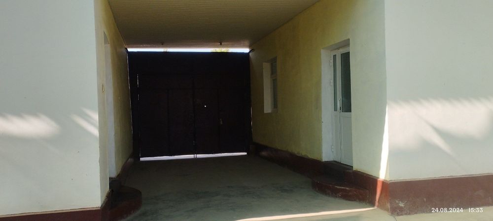 Уи сотилади срочно