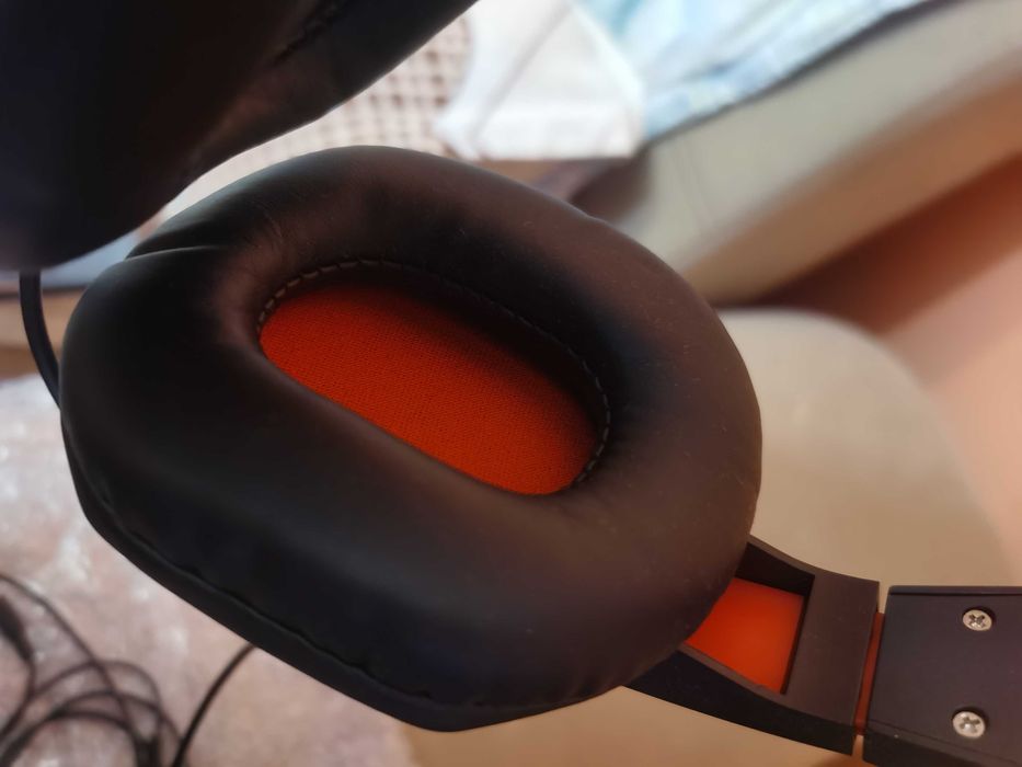 Геймърски слушалки REDRAGON