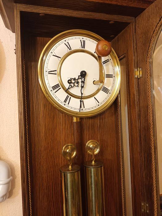 Немски часовник ОГРОМЕН