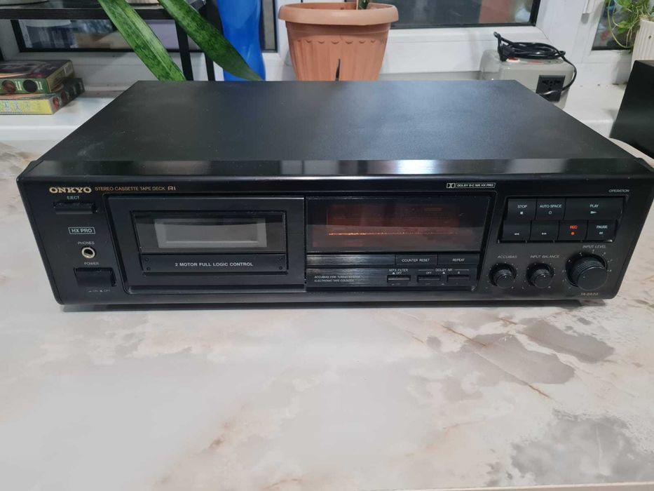 Кассетная дека Onkyo TA2820