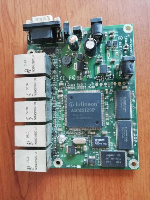 25 броя Mikrotik RB150 с алуминиеви кути