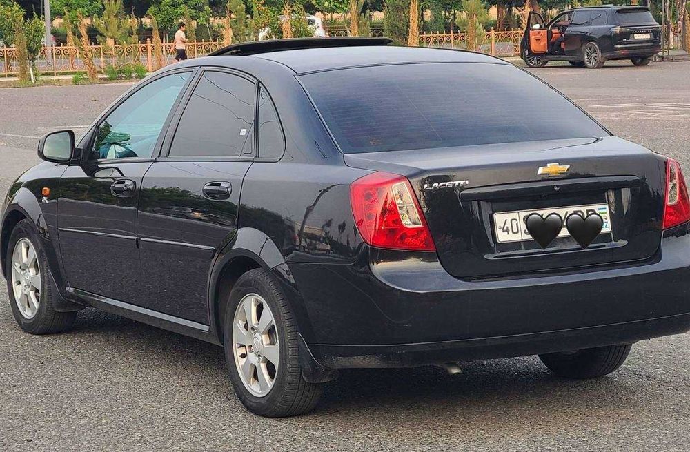 Chevrolet Lasetti, Gentra