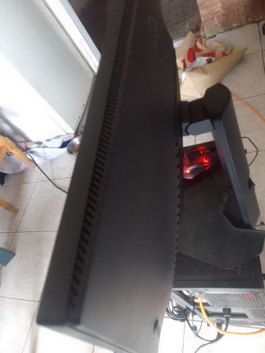 Vand  tastatura,mouse si casti