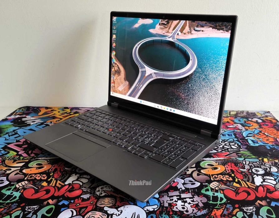 Lenovo P16  i9-13980HX, OLED, RXT ADA3500. WorkStation Laptop