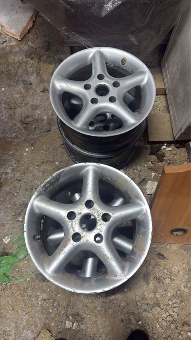 Балка в сборе, панель борода, диски все на Е36 BMW