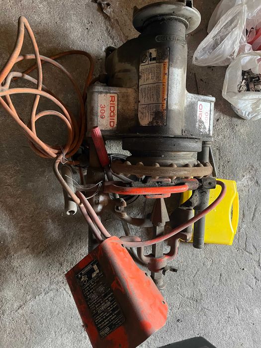 станок резьбонарезной RIDGID 300