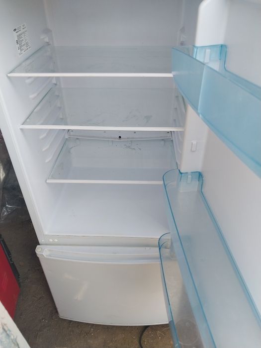 Срочно продам холодильник