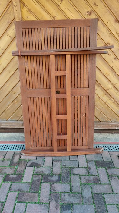 Masa terasa  din lemn