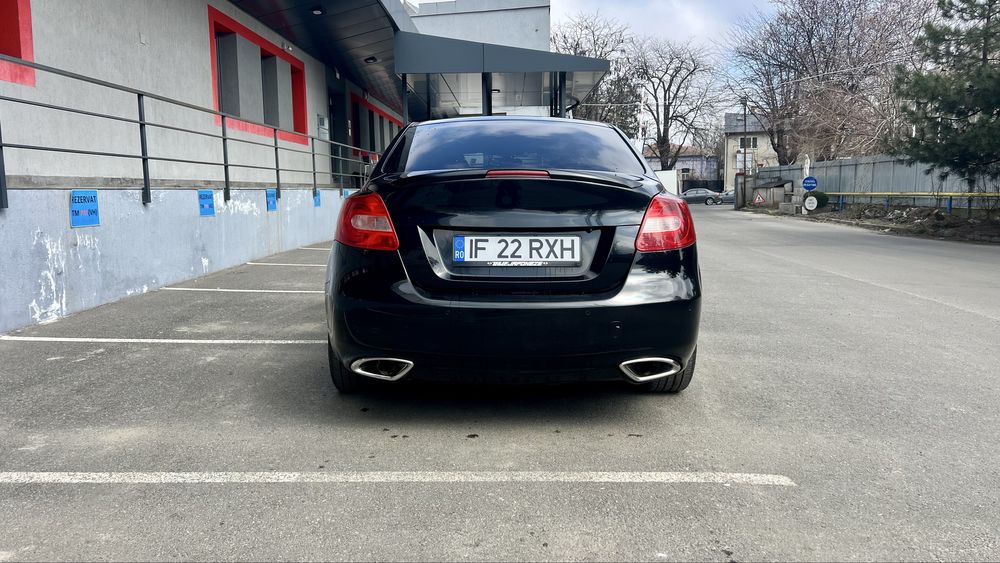 Suzuki Kizashi 2.4 benzina