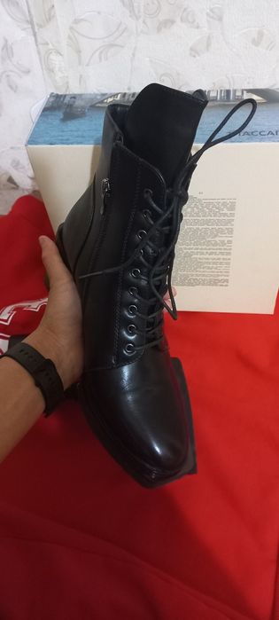 Осенний ботинка новый