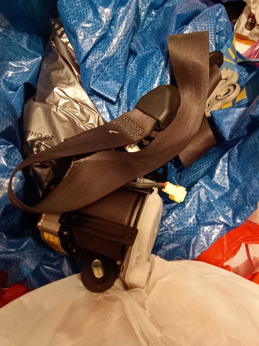 Преден десен предпазен колан Хонда акорд 7 генерация Honda accord 7