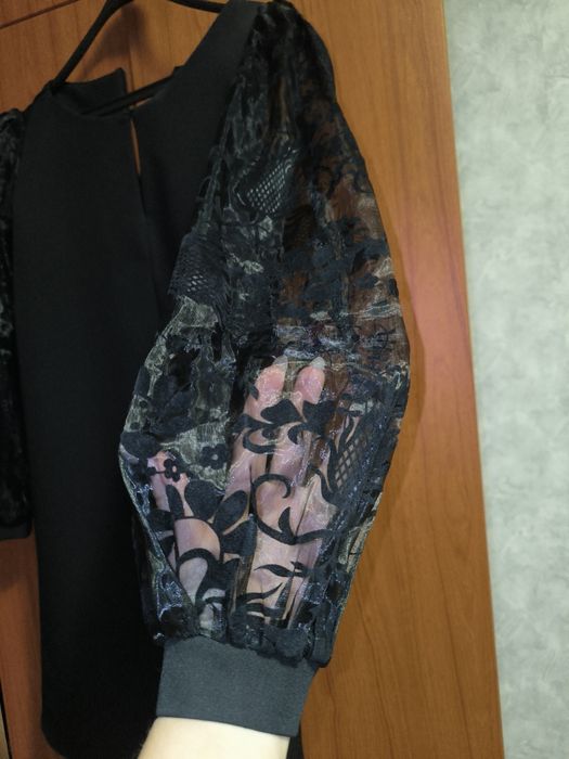 Продам нарядное платье