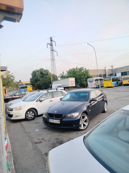 Vând BMW e90 NFL