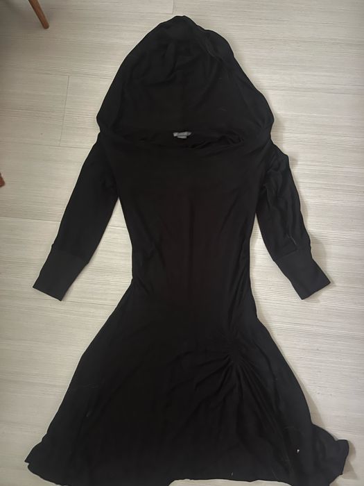 Рокля Armani Exchange с качулка