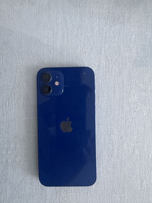 Iphone 12  intretinut