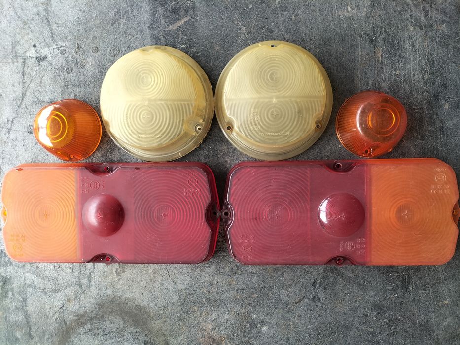 Продам комплект фонарей на УАЗ