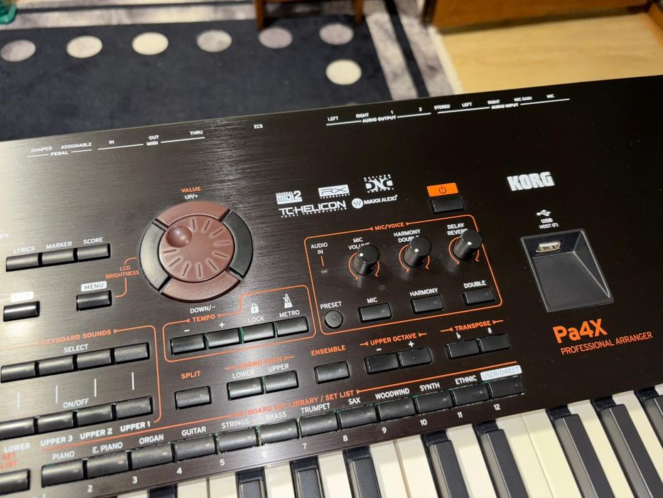 Korg pa4x 76 key ca nou