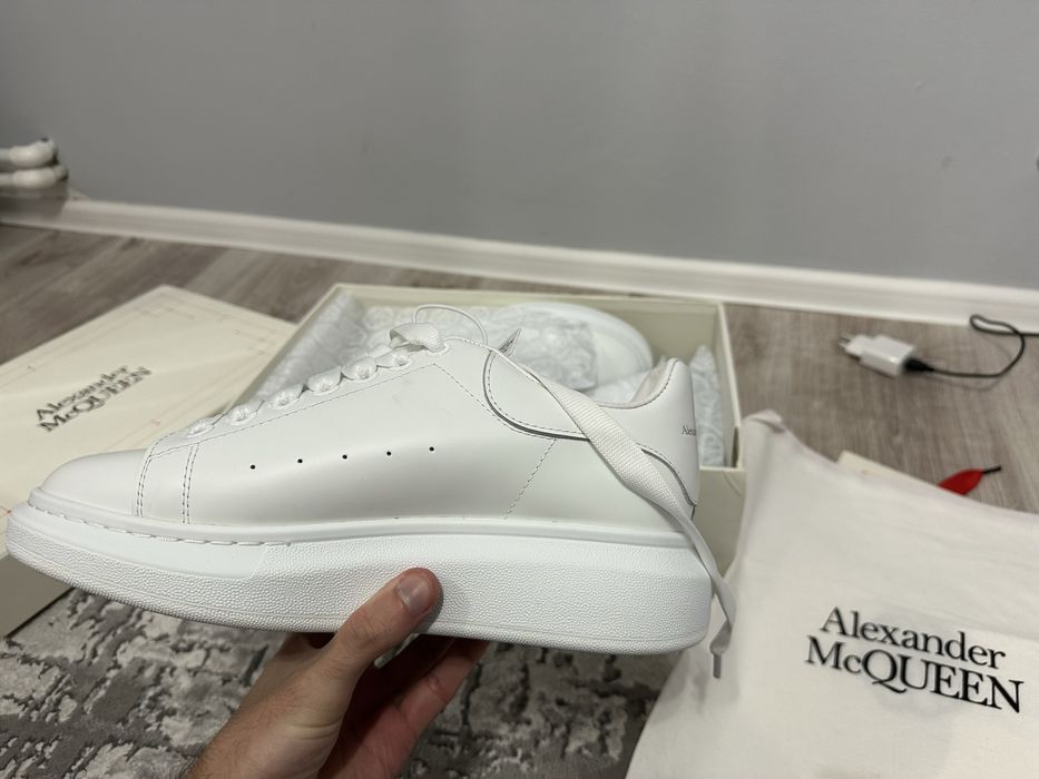 Alexander McQueen marimea 41