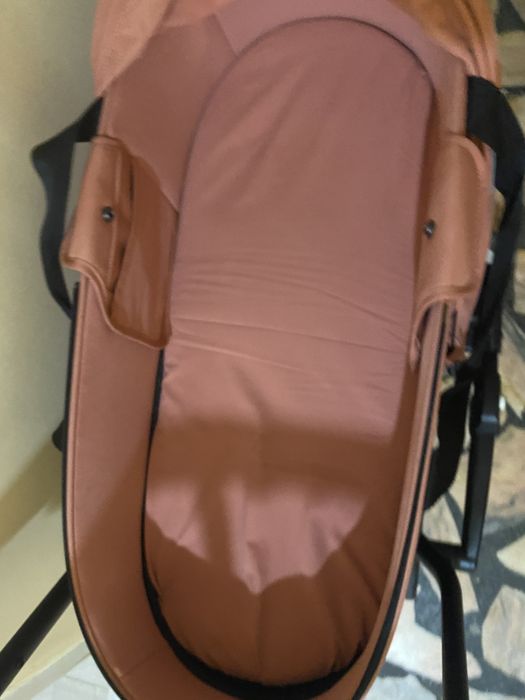 Stokke Yoyo 3 ползвана само 2 месеца като нова, кош (0-6), седалка 6+м