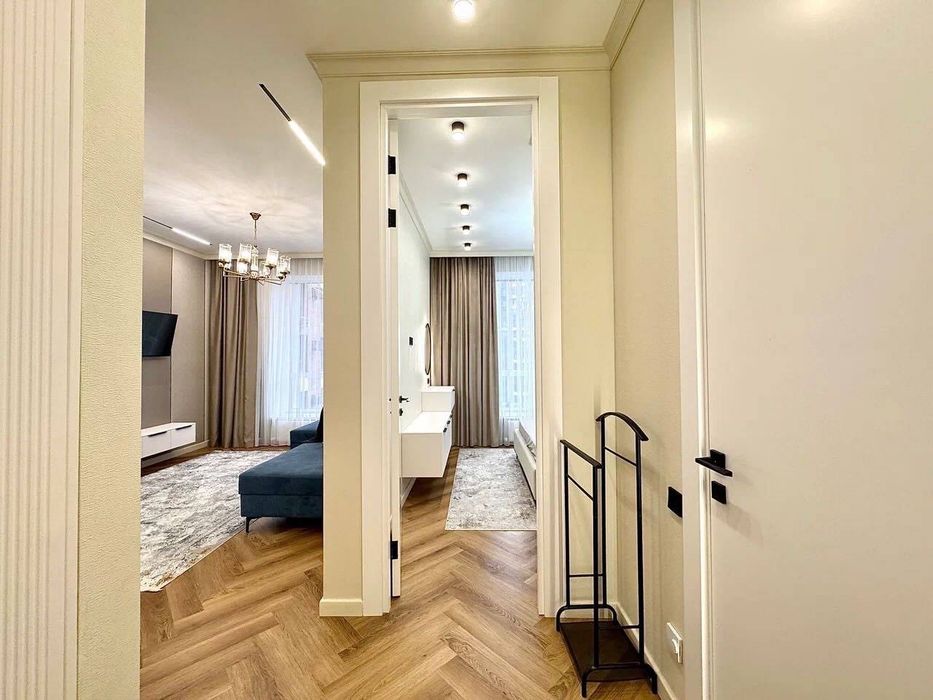 Сдам 2-х комнатную квартиру в Центре ЖК Дустлар 4/9 [P8]