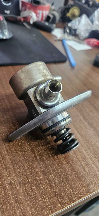 Pompa injectie VW , Audi , Seat , Skoda cod - 04E127026E