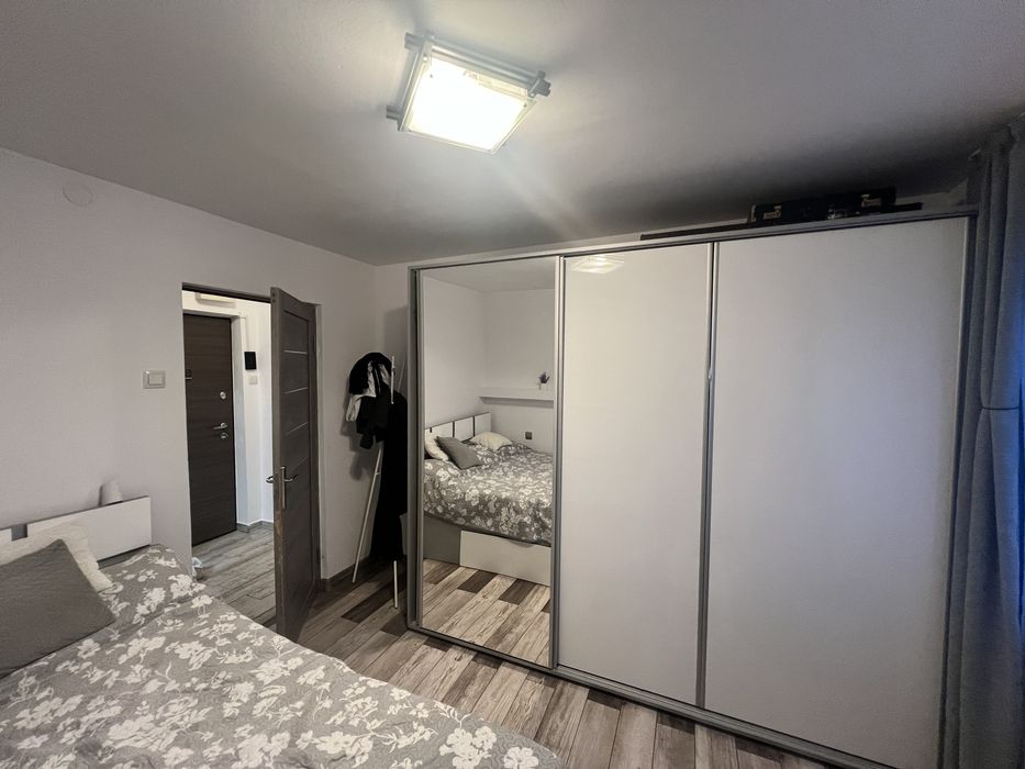 Apartament 3 Camere 70mp Zona i-uri