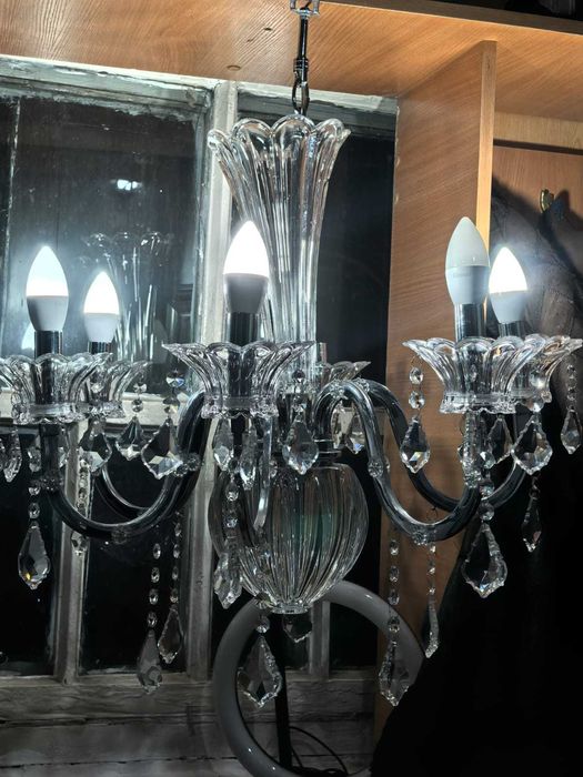 Продам люстру срочно