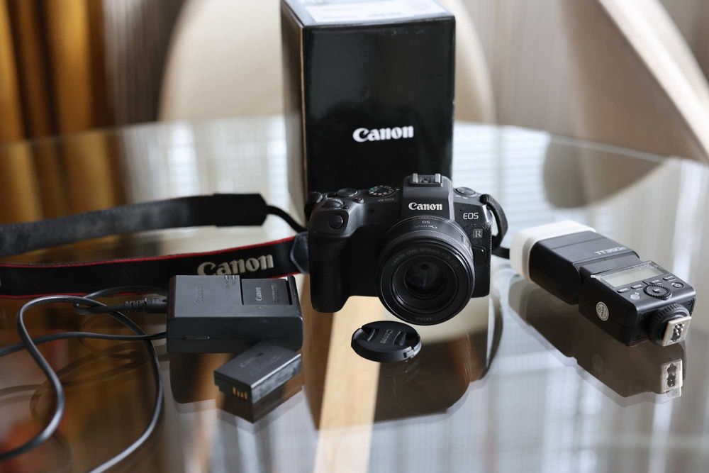фотоапарат Canon EOS RP
