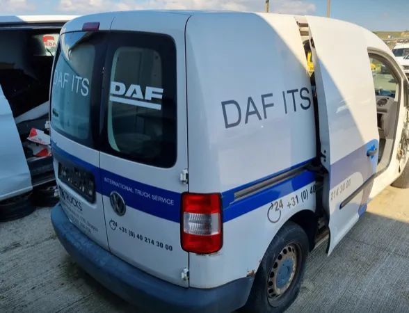 Dezmembram 2 Volkswagen Caddy, an 2006, 2.0 SDI coduri BST si BDJ