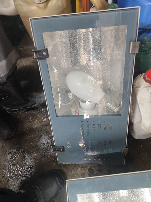 Прожектор 220-230 вольт