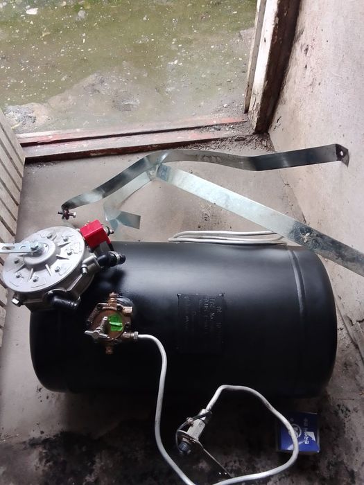 Пропан балон и редуктор комплект  б/у