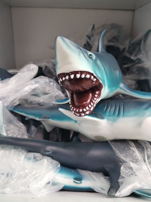 Питкин, Акула, Машинки трейлер маквин с инерционым движением. Новые