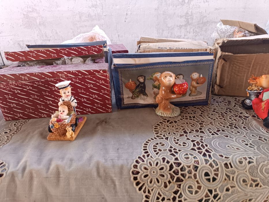 Продается сувениры в виде животных