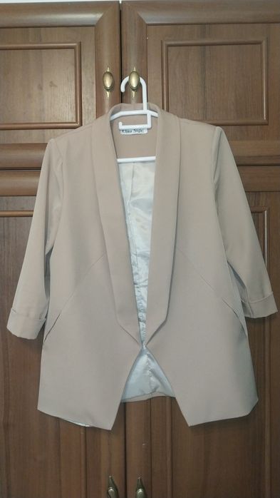 Продам пиджак женский